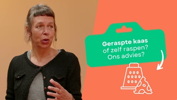 Geraspte kaas: kopen in de supermarkt, of beter zelf raspen?